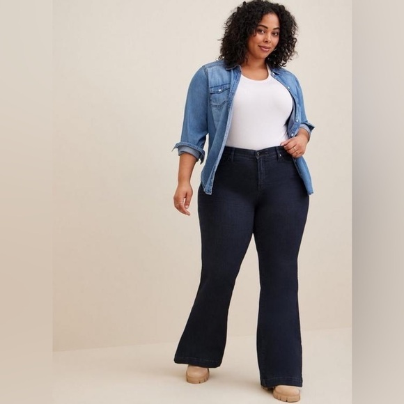 Torrid Sky High Flare Premium Stretch High-Rise Jean Size 12 - Picture 12 of 12